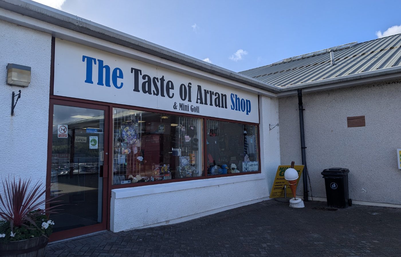 The Taste of Arran Shop & Mini Golf 1 The Taste of Arran Shop & Mini Golf